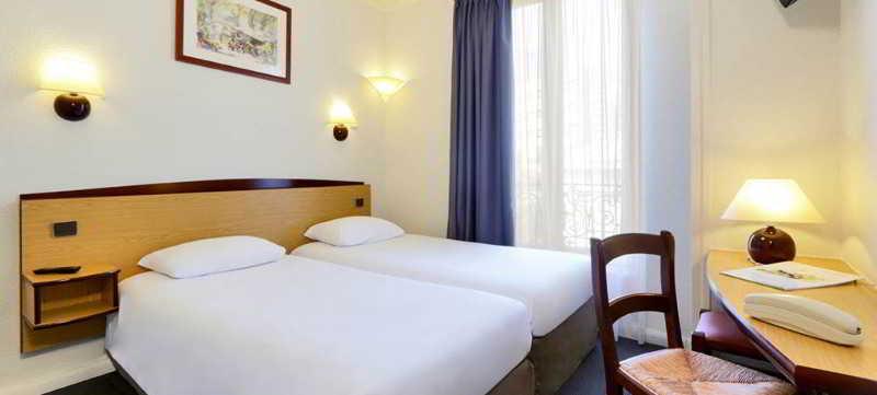 Campanile Prime - 15 Tour Eiffel Hotel 2*